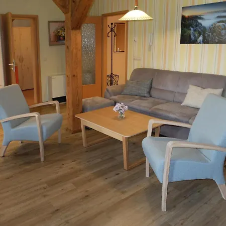 Ferienwohnung May アパート Ehrenberg